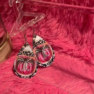 Breast cancer awareness earrings